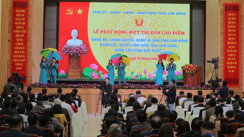 phat-dong-thi-dua.jpg