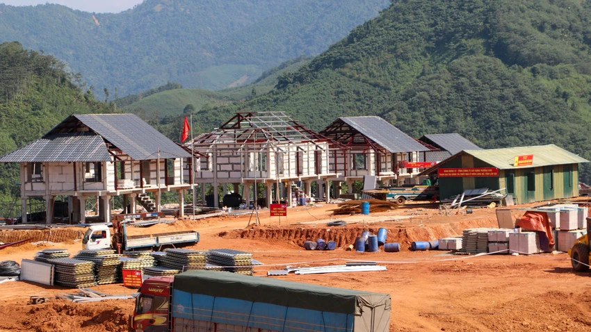 thon-lang-nu-30.jpg
