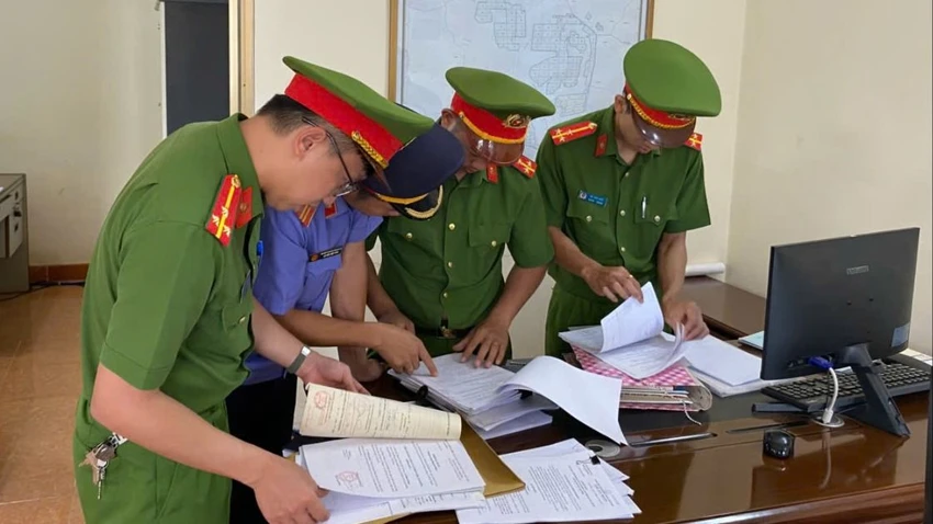 cong-ty-che-minh-rong-1.jpg
