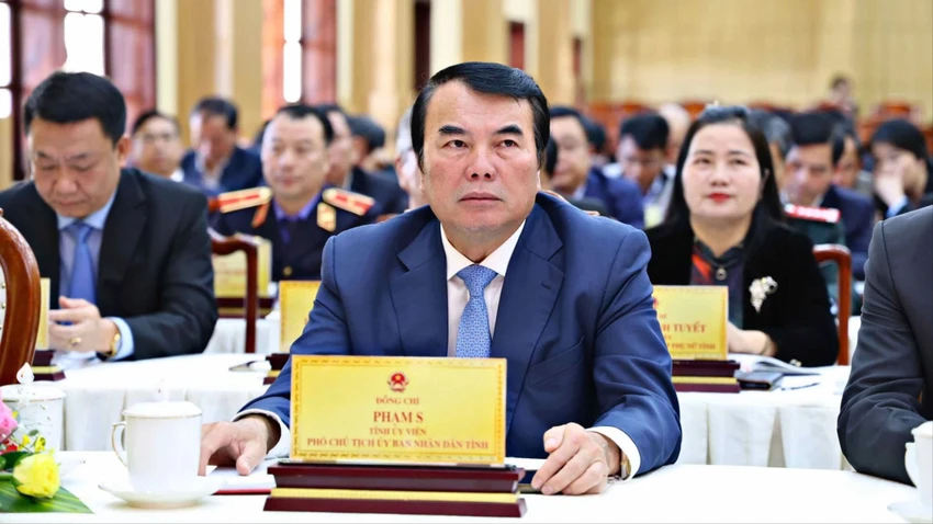 tien-si-pham-s-2.jpg