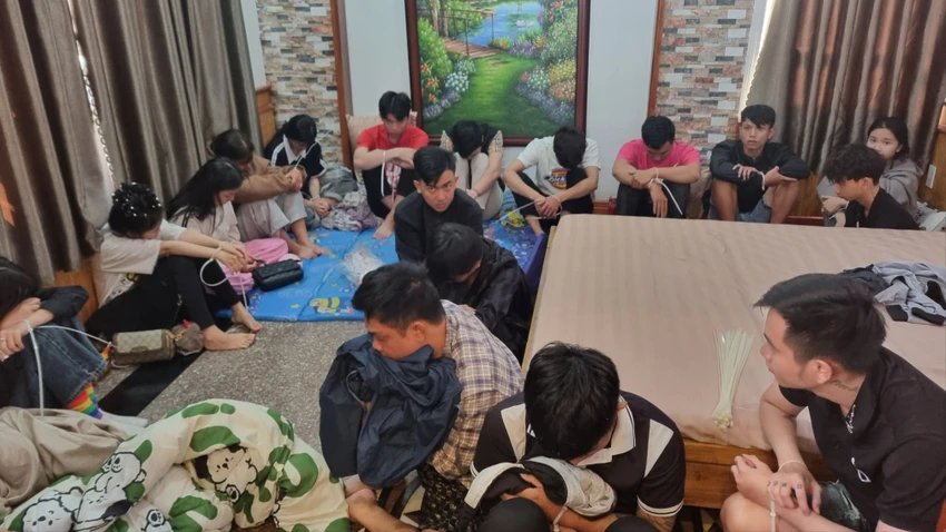 Thuê nhà ở TP Đà Lạt cho 21 người ở để rửa tiền xuyên quốc gia