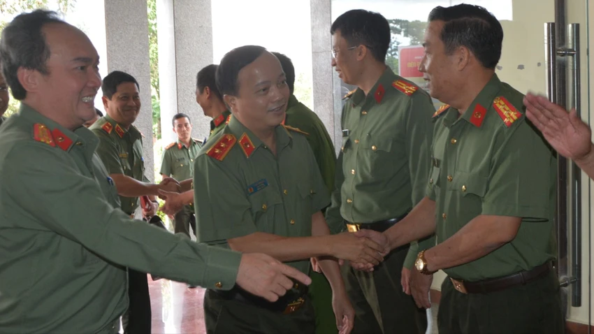 Công an ba tỉnh hoàn tất phương án sáp nhập, siết chặt quản lý tài sản công