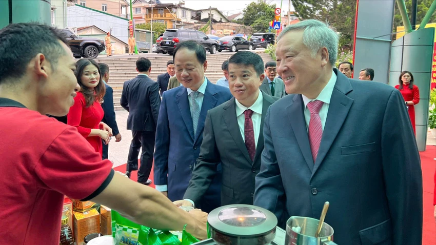 TINH-LAM-DONG-PTT.jpg