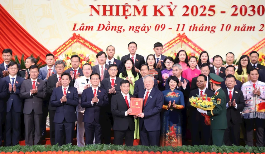 Ông Y Thanh Hà Niê K’Đăm tiếp tục giữ chức Bí thư Tỉnh ủy Lâm Đồng