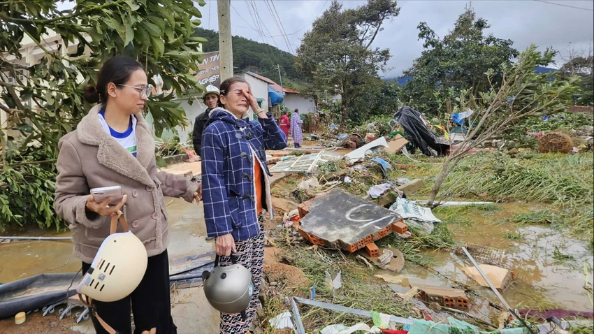 https://plo.vn/nguoi-dan-thu-phu-rau-hoa-o-lam-dong-trang-tay-sau-con-lu-lich-su-post883087.html
