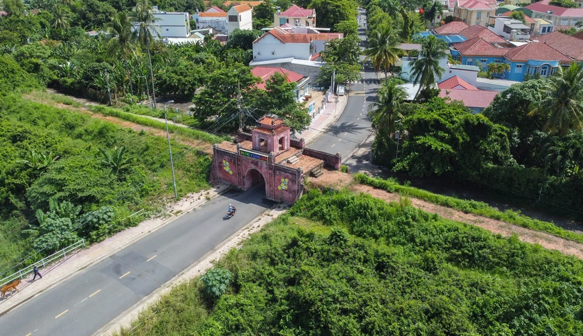 thành cổ Diên Khánh.jpg