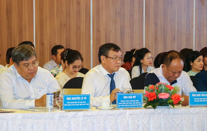 một năm liên kết.jpg
