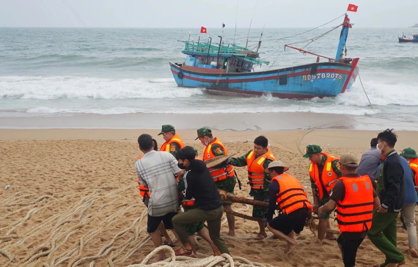 trôi tự do trên biển.jpg