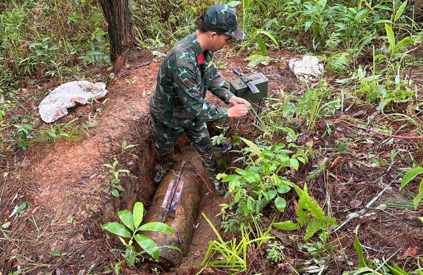 Quả bom MK-81.jpg