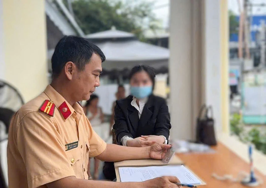đi ngược chiều.jpg