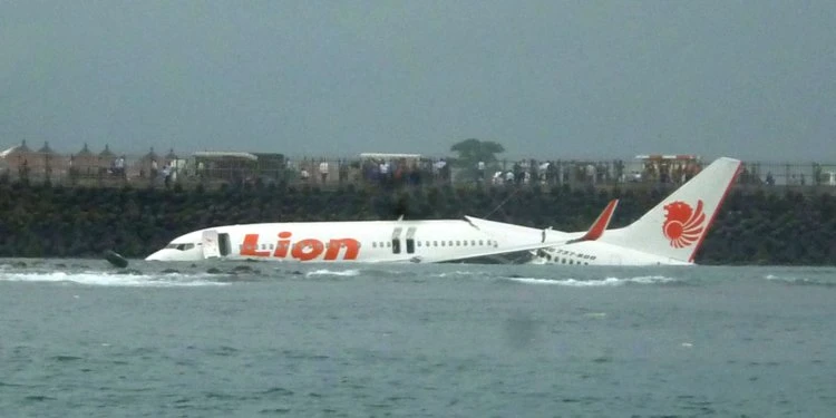Sau 2 tai nạn liên quan máy bay 737: Nhiều câu hỏi với Boeing ảnh 2