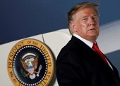 Ông Trump dọa đánh thuế thêm 300 tỉ USD hàng Trung Quốc