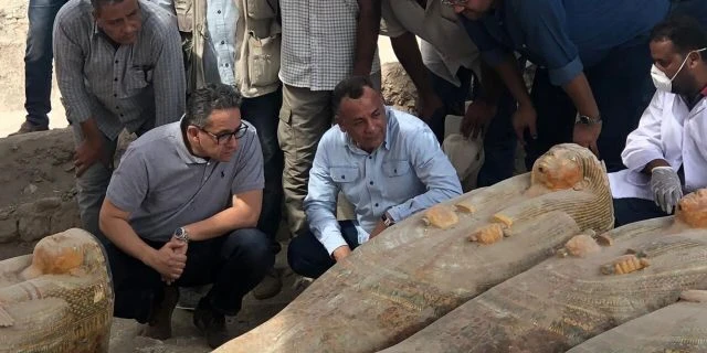 Bí hiểm 20 quan tài gỗ cổ đại được khai quật tại Ai Cập ảnh 4 In a statement, Egypt's Antiquities Ministry described the find as “one of the largest and most important discoveries that have been announced during the past few years.”