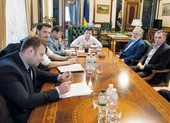 Tổng thống Ukraine trước nghi vấn dính líu tài phiệt