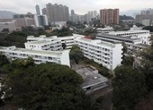 Tường căn cứ TQ ở Hong Kong xuất hiện khẩu hiệu biểu tình