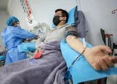 Bài học chống COVID-19: Miễn phí xét nghiệm và điều trị