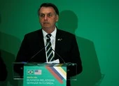 Tweet của Tổng thống Brazil bị xóa vì trái khuyến cáo COVID-19