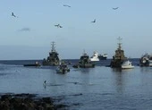 Ecuador báo động tàu cá Trung Quốc áp sát quần đảo di sản 