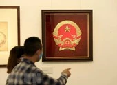 Triển lãm phác thảo mẫu quốc huy của họa sĩ Bùi Trang Chước