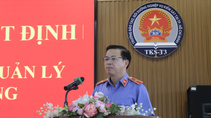 truong-dao-tao-boi-duong-nghiep-vu-kiem-sat-tai-tp-hcm-co-tan-truong-khoa-kiem-sat-hinh-su-4.JPG