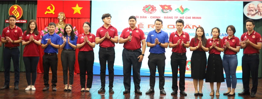 Chỉ huy trưởng và các chỉ huy phó trong các chiến dịch tình nguyện. Ảnh: THIỆN HỢP Chỉ huy trưởng và các chỉ huy phó trong các chiến dịch tình nguyện. Ảnh: THIỆN HỢP