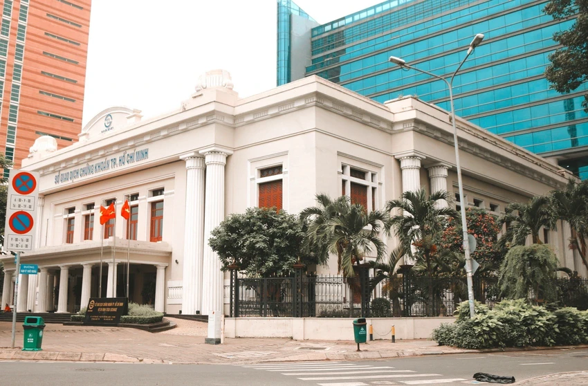 Sở Giao dịch Chứng khoán TP.HCM ngày nay Sở Giao dịch Chứng khoán TP.HCM ngày nay