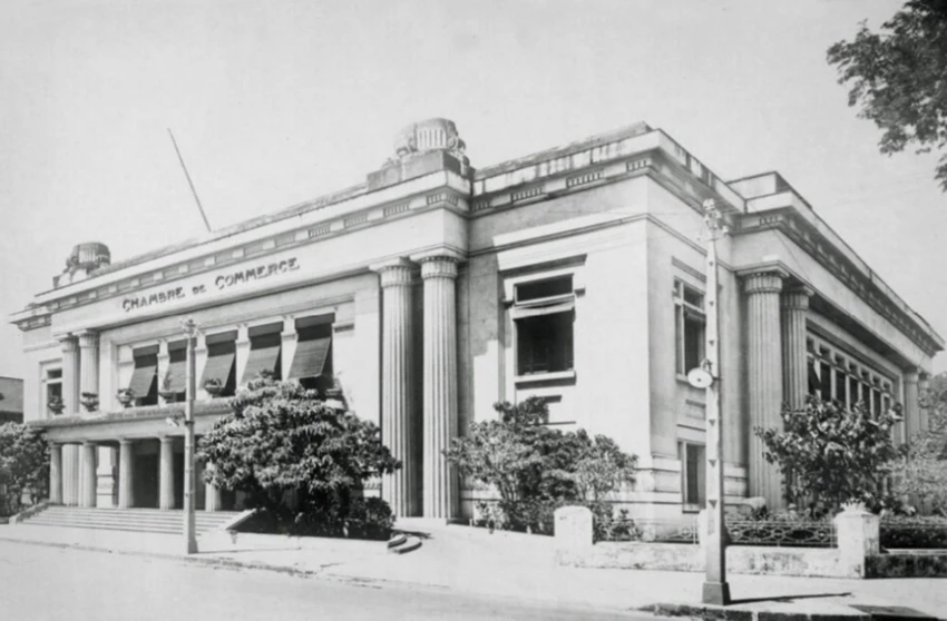 Phòng Thương mại (Chambre de commerce) đầu tiên mà người Pháp xây dựng năm 1928. Ảnh tư liệu Phòng Thương mại (Chambre de commerce) đầu tiên mà người Pháp xây dựng năm 1928. Ảnh tư liệu