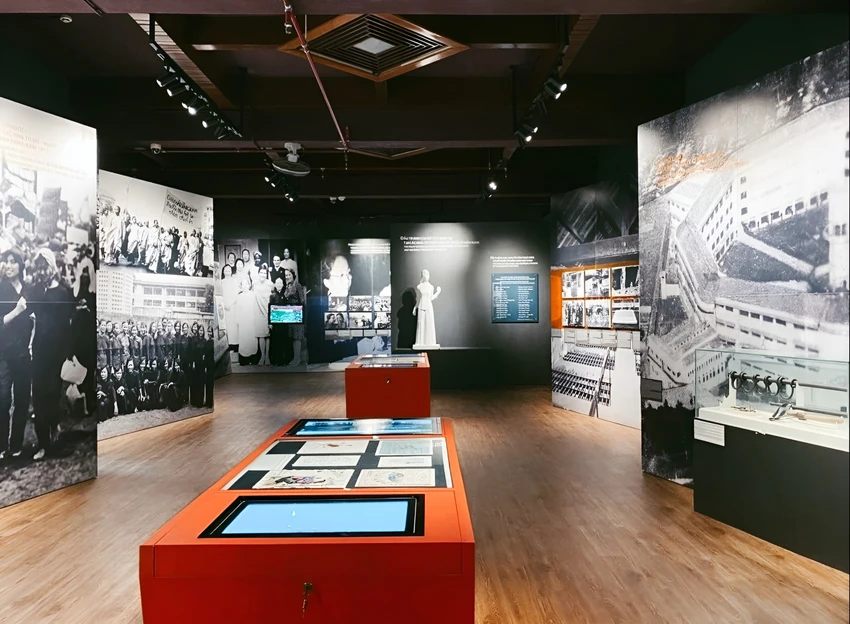 Bảo tàng Phụ nữ Nam bộ với công nghệ tương tác hiện đại 3D/360 đã giúp du khách được tận mắt cảm nhận những hiện vật như áo bà ba của các Mẹ Việt Nam Anh hùng,...