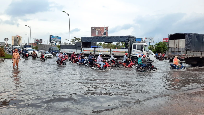 Cần Thơ chống ngập do triều cường bằng cách nào? ảnh 4 Cần Thơ chống ngập do triều cường bằng cách nào? ảnh 4