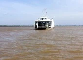 Sóc Trăng đề nghị tạm dừng chuyển hành khách qua lại Cù Lao Dung
