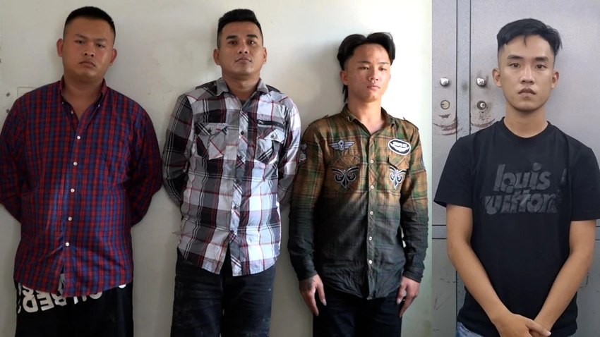 Bắt tạm giam nhóm thanh toán nhau vào đêm Mùng 2 Tết bằng súng ảnh 2 Bắt tạm giam nhóm thanh toán nhau vào đêm Mùng 2 Tết bằng súng ảnh 2