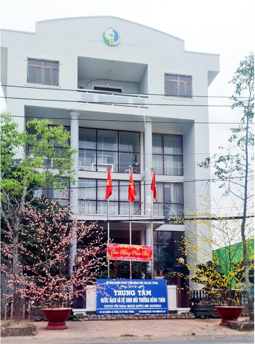 Trụ sở Trung tâm nước sạch và vệ sinh môi trường nông thôn tỉnh Sóc trăng. Ảnh: DIỄM HẰNG Trụ sở Trung tâm nước sạch và vệ sinh môi trường nông thôn tỉnh Sóc trăng. Ảnh: DIỄM HẰNG
