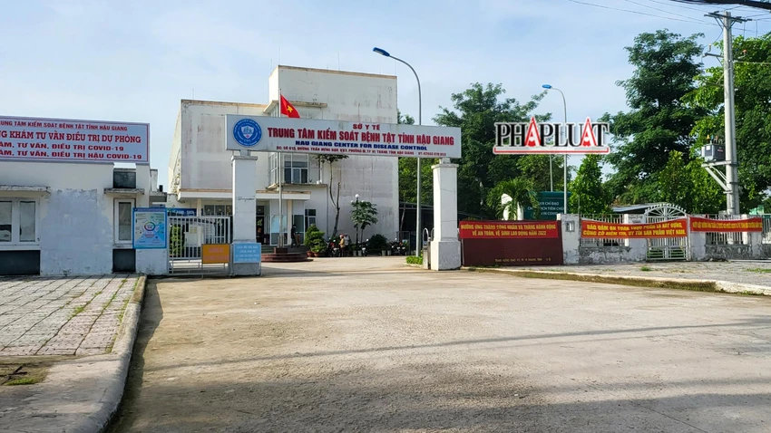 CDC tỉnh Hậu Giang là một trong ba đơn vị mua kit test của công ty Việt Á, với số tiền gần 3,4 tỉ đồng và đã thanh toán 100% hợp đồng. Ảnh: CHÂU ANH