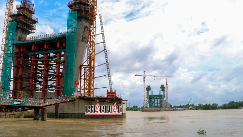 Dự án có điểm đầu nối với dự án đường cao tốc Trung Lương - Mỹ Thuận, điểm cuối nối với dự án cao tốc Mỹ Thuận - Cần Thơ. Dự án có điểm đầu nối với dự án đường cao tốc Trung Lương - Mỹ Thuận, điểm cuối nối với dự án cao tốc Mỹ Thuận - Cần Thơ.