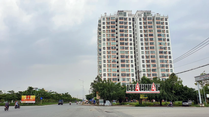 Chủ đầu tư chung cư Tây Nguyên Plaza Cần Thơ bị xử phạt 400 triệu đồng với hai hành vi vi phạm. Ảnh: CHÂU ANH
