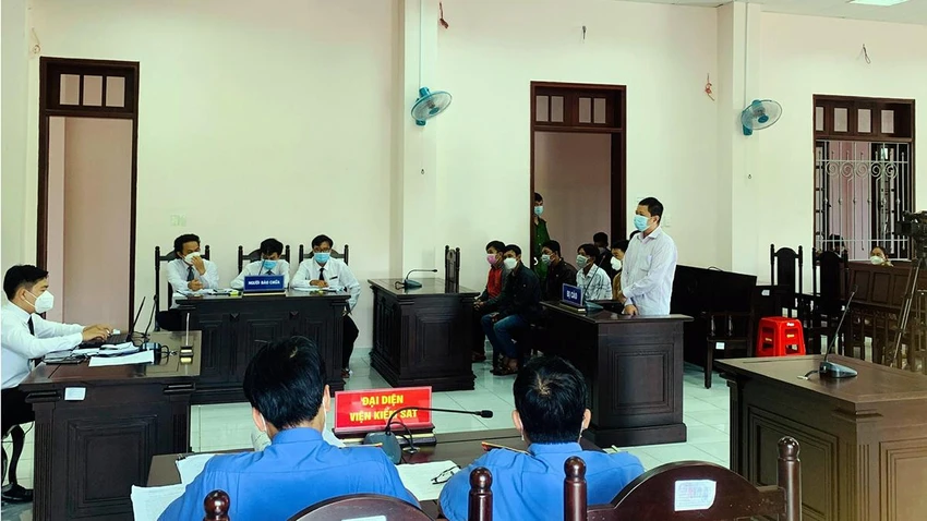 Các bị cáo tại tòa. Ảnh: BẢO BẢO Các bị cáo tại tòa. Ảnh: BẢO BẢO