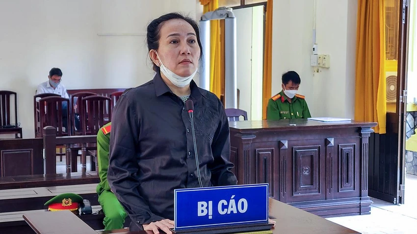 Bị cáo Lê Kim Thanh tại phiên xử sơ thẩm. Ảnh: VĂN VŨ