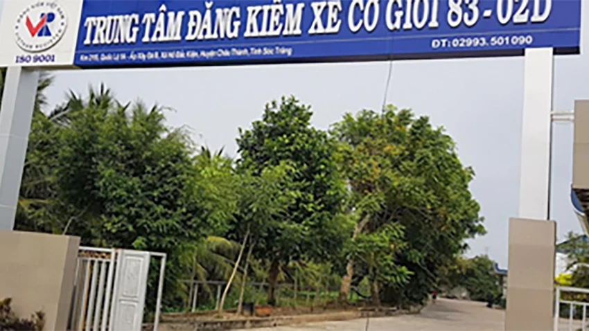 Trung tâm đăng kiểm xe cơ giới 83-02D bị đình chỉ hoạt động trong thời gian ba tháng, kể từ ngày 12-12. Ảnh: Bộ GTVT Trung tâm đăng kiểm xe cơ giới 83-02D bị đình chỉ hoạt động trong thời gian ba tháng, kể từ ngày 12-12. Ảnh: Bộ GTVT