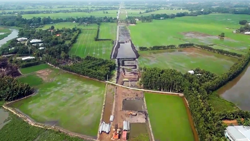 Mục tiêu phấn đấu của chủ đầu tư là đạt 35% giá trị dự án trong năm 2023, tuy nhiên, đến nay chỉ đạt khoảng 3%. Ảnh: CHÂU ANH