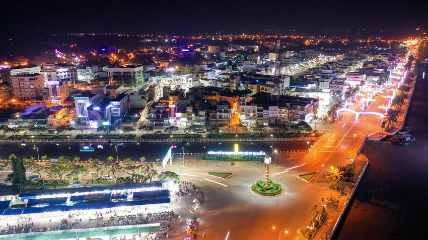 Căn cứ kết luận của tập thể Thường trực UBND tỉnh, Chủ tịch UBND tỉnh Hậu Giang thống nhất không xây dựng đề án thí điểm phát triển kinh tế ban đêm trên địa bàn TP Vị Thanh. Ảnh: BT