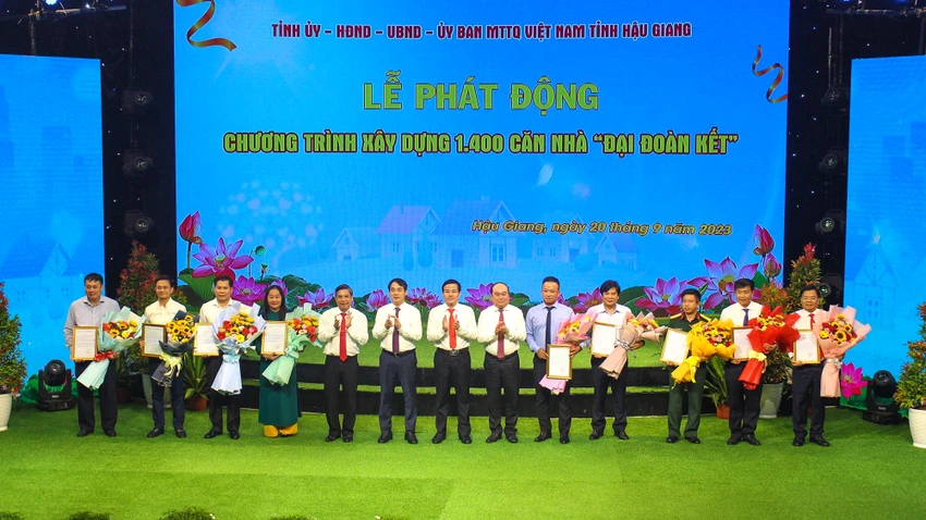 hau-giang-nha-tinh-thuong.jpg