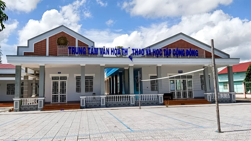 phung-hiep-trung-tam-hoc-tap-cong-dong.jpg