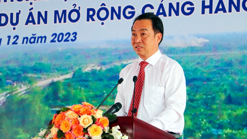 pho-thu-tuong-tran-luu-quang-cao-toc-my-thuan-can-tho-7-9298.jpg