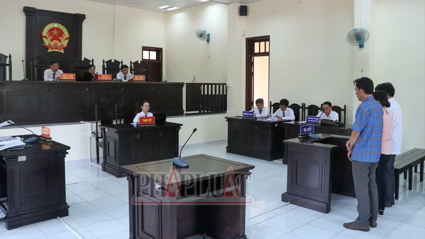 Ngoài CDC tỉnh, Hậu Giang còn 5 đơn vị mua sắm của công ty Việt Á