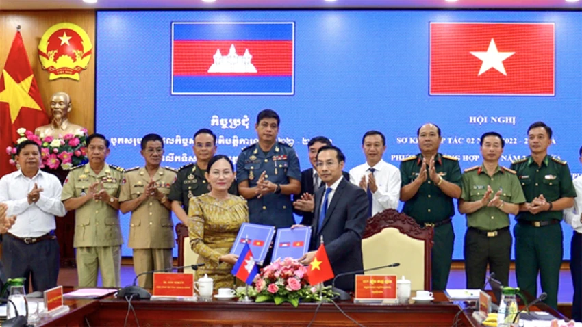 Kiên Giang sơ kết hợp tác 2 năm hợp tác với tỉnh Kampot