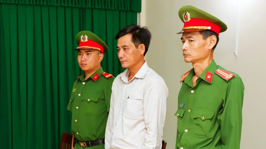 hau-giang-bat-pho-chu-tich-vinh-vien.jpg