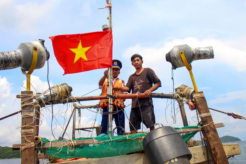 vung-canh-sat-bien-4-tuyen-truyen-xa-an-son-2.jpg