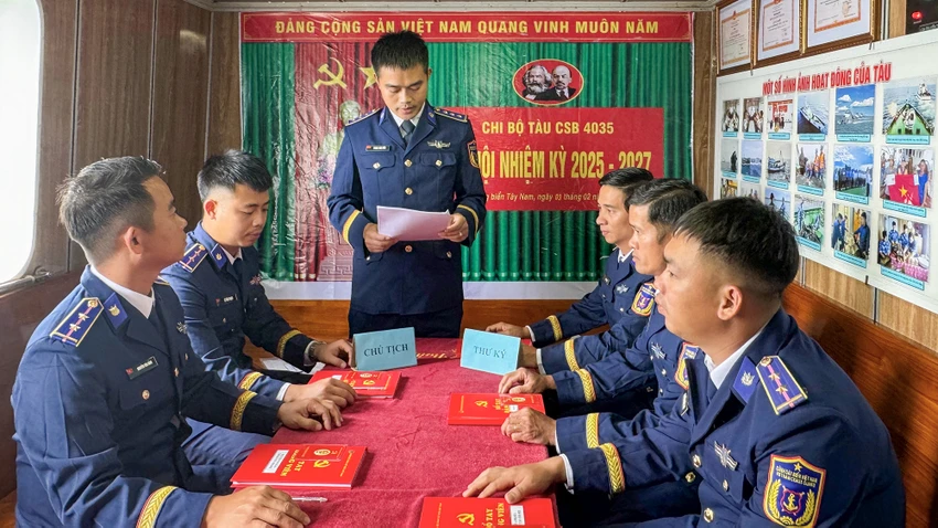 vung-canh-sat-bien-4-dai-hoi-chi-bo-3.jpg