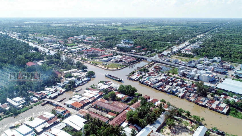 flycam-cay-duong-phung-hiep-2copy_PBHO.jpg