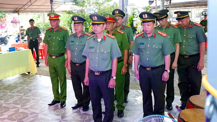 cong-an-tinh-hau-giang-hy-sinh-3.jpg